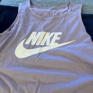 NEW never worn Nike Lavender Tee size medium. Beautiful!